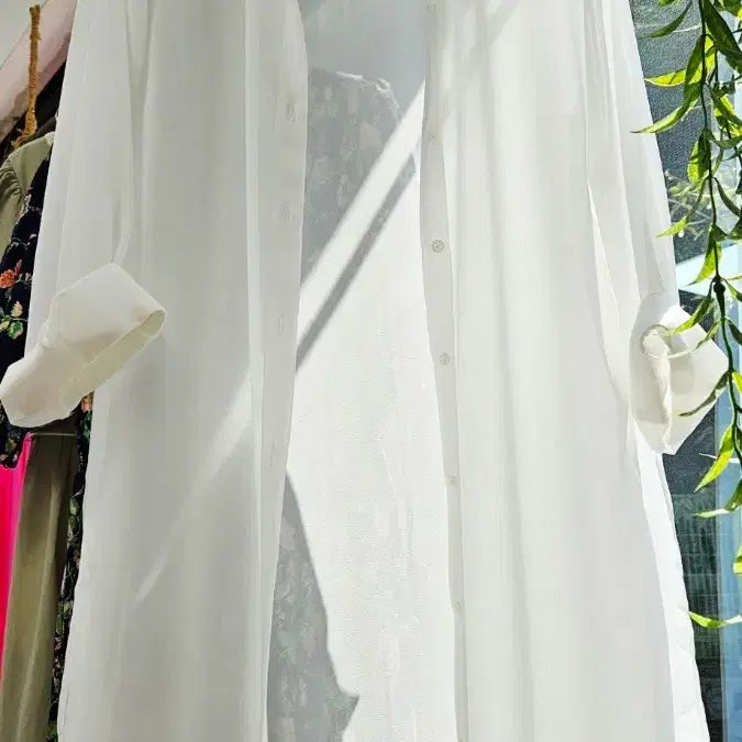 [BUNJANG] White Side Slit Long Sleeve Chiffon Long Shirt (Size 55) / [새상품]화이트 옆트임 긴팔 쉬폰 롱셔츠(55)