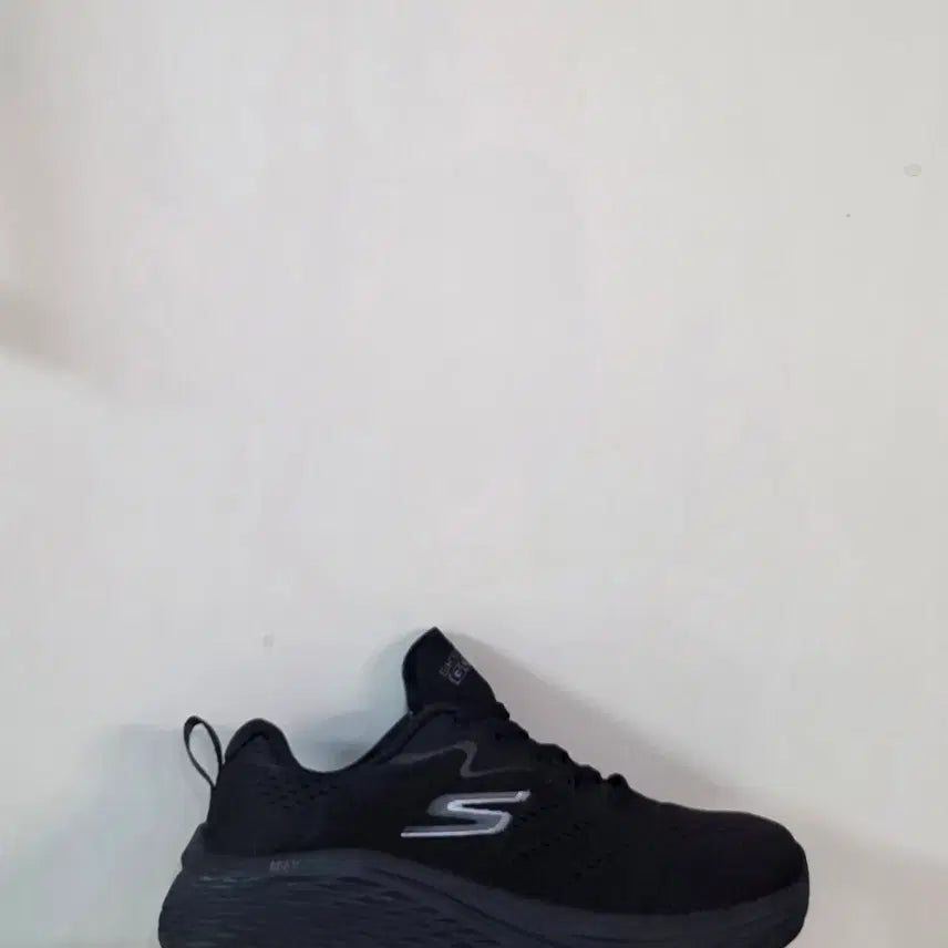 [BUNJANG] Skechers GoRun Max Cushioning Elite 2.0 Wide Triple Black / [220] 스케쳐스 고런 맥스쿠셔닝 엘리트2.0 와이드 트리플블랙