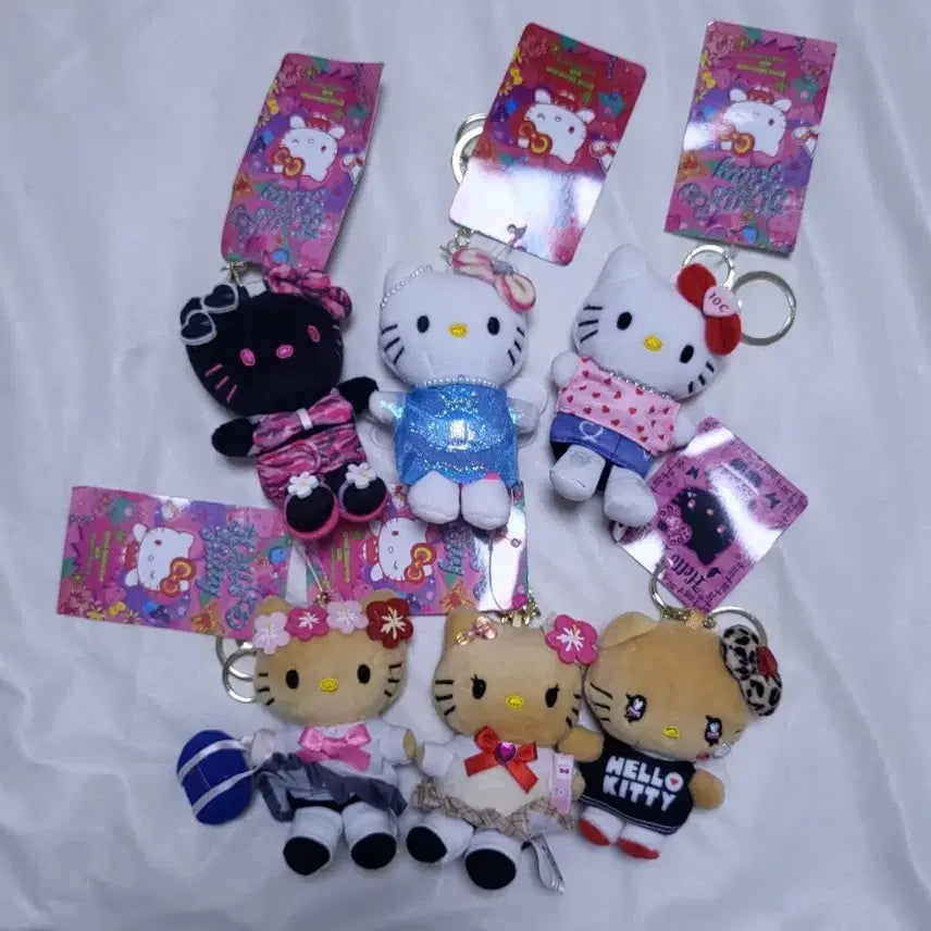 [BUNJANG] Hello Kitty Charm Doll 6-Piece Set / 헬로키티 키링 인형 6개 세트