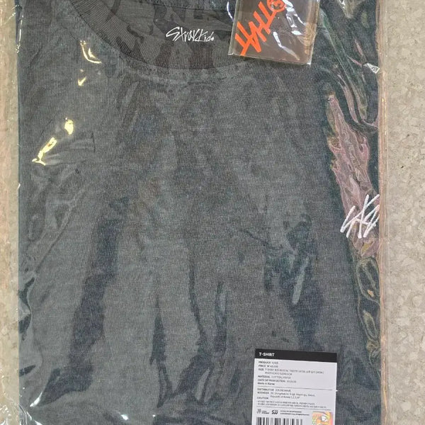 [BUNJANG] Stray Kids DESSERT T-Shirt (Photocard Included) / (포카포함) 스트레이키즈 디스앤뎃 팝업 반팔티