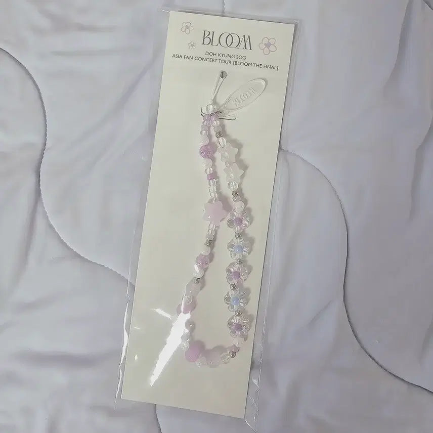 [BUNJANG] DOH Kyung Soo BLOOM Encore Concert MD Glow-in-the-dark Bead Strap / 도경수 팬콘 BLOOM 블룸 앙콘 MD  비즈 스트랩