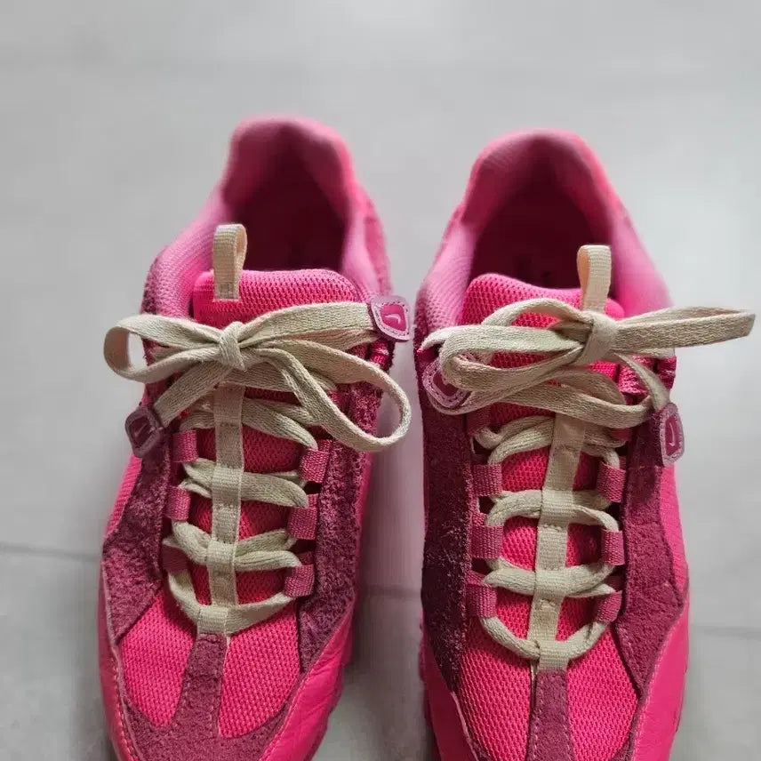 [BUNJANG] Nike Pink Sneakers / 나이키 핑크색 운동화 245