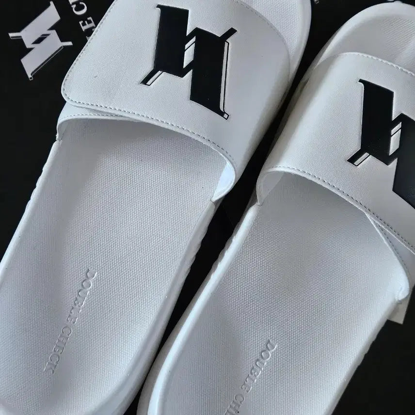 [BUNJANG] Double Check Slide White Slippers / 더블체크 슬라이드 화이트 슬리퍼