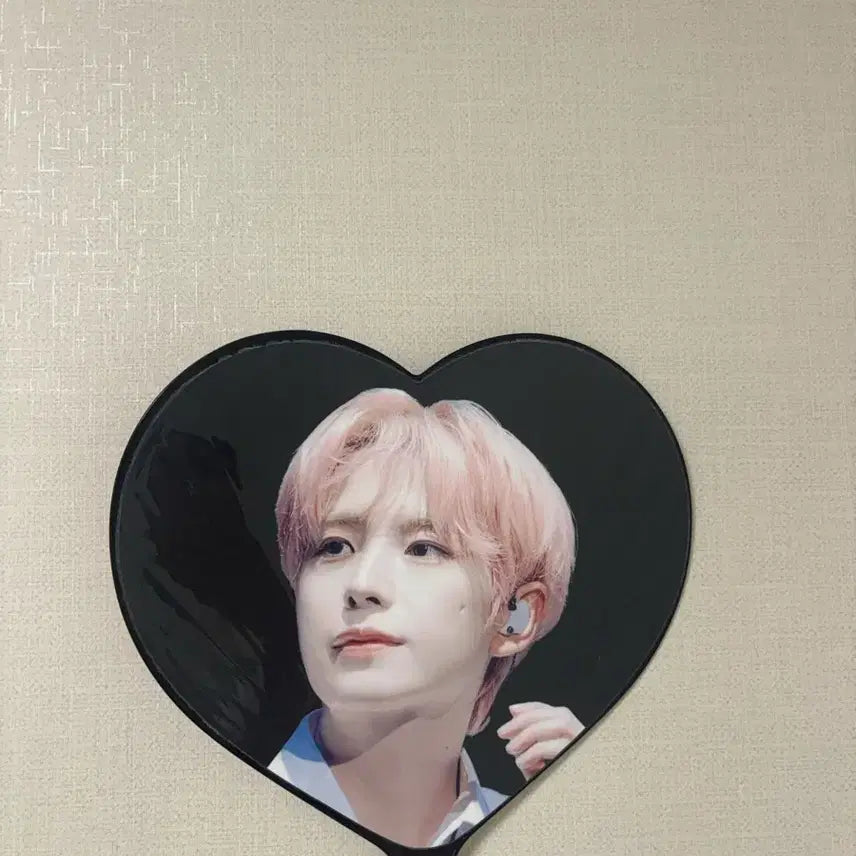 [BUNJANG] NCT WISH Yushi Uchiwa (Photocard Included) / 엔시티위시 유우시 우치와 (포카 덤)