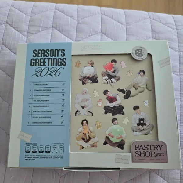 [BUNJANG] ATEEZ 2026 Season's Greetings Pastry Shop Bundle Set (Photocards/ID Photos Included) / [ATEEZ] 에이티즈 2026 시즌그리팅 미사용 풀구성 양도 (포카/증사 전구성 포함)