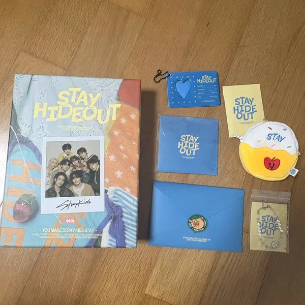 [BUNJANG] Stray Kids STAY 4th Generation Membership Kit STAY IN STAY HIDEOUT / 스테이 4기 키트 처분 스트레이키즈 Stray Kids STAY IN STAY HIDEOUT