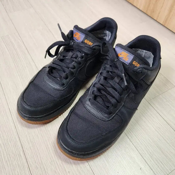 [BUNJANG] Nike Air Force 1 Gore-Tex Black Sneakers (275mm) / 나이키 에어포스 1 고어텍스 블랙  275사이즈