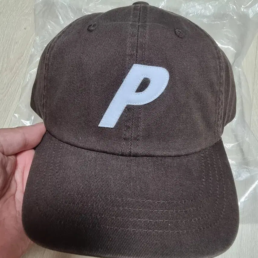 [BUNJANG] Palace 6-Panel Cap Brown / 팔라스 6패널 모자