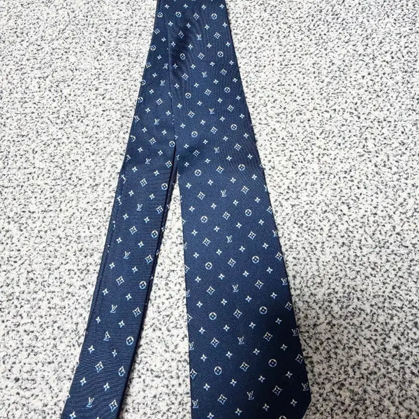 [BUNJANG] Louis Vuitton Navy Monogram Necktie / 루이비통 넥타이 네이비 모노그램