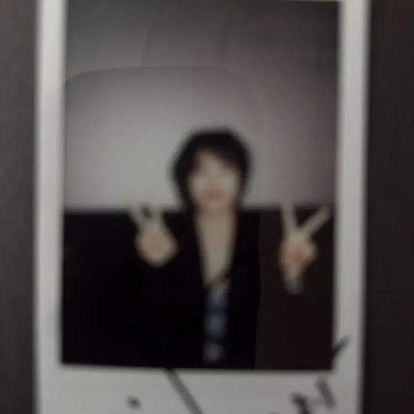 [BUNJANG] Lee Seol Signed Polaroids (Dr. Sumboy, Marriage Completion) / 이설 배우 사인 폴라.친필 싸인.닥터 섬보이.결혼의 완성