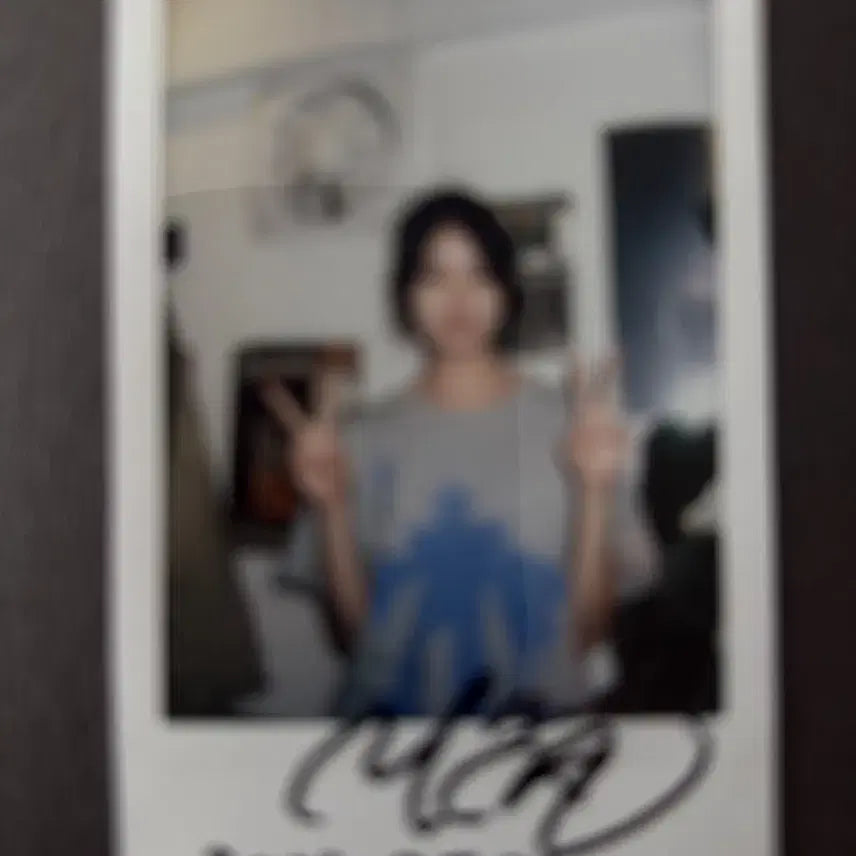 [BUNJANG] Seo Soo Min Signed Autograph Photo / 서수민 배우 사인 폴라.친필 싸인.김부장