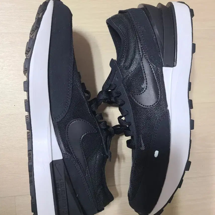 [BUNJANG] Nike Waffle One Black Women's Shoes / 나이키 와플원 블랙