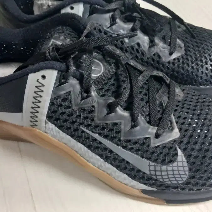 [BUNJANG] Nike Metcon 6 Weightlifting Shoes / 나이키 메트콘 6 역도화 헬스화 크로스핏화//255