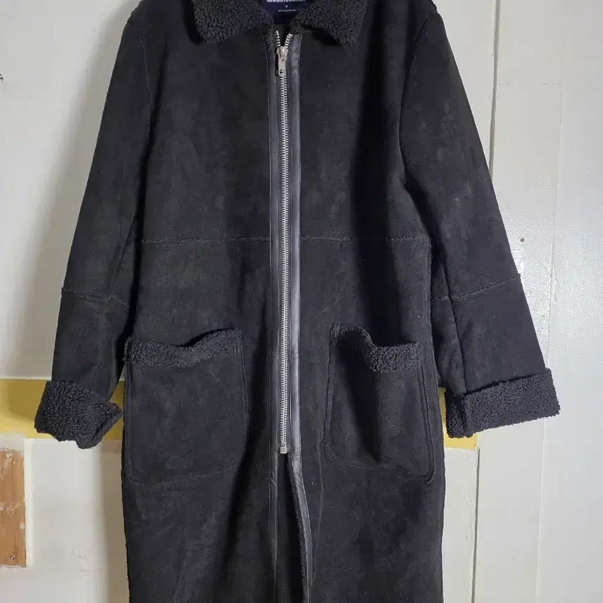 [BUNJANG] M.66 Now & Tomorrow Black Mustang Coat / M.66.나우앤 투모로우 (롱. 무스탕 코트 ) .공용. 블랙가슴60.길이113.