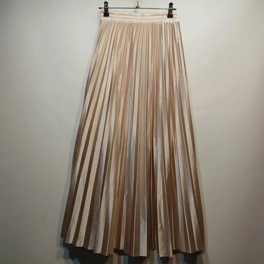 [BUNJANG] Satin Pleated Long Skirt Beige / 새틴 플리츠 롱 스커트 베이지24~26사이즈   68005