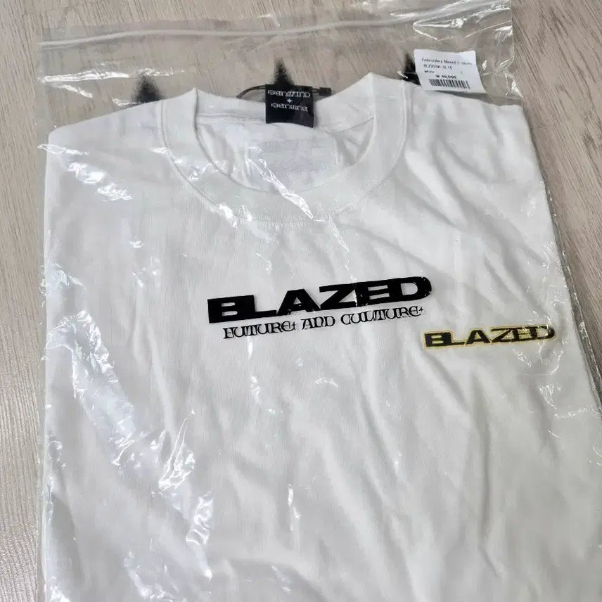 [BUNJANG] Blazed T-Shirt Short Sleeve L / 블레이즈드 티셔츠 반팔 L