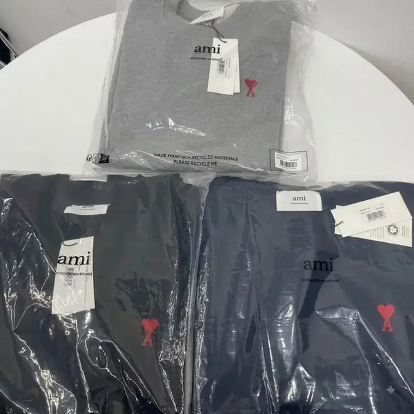 [BUNJANG] Ami Small Heart Logo Sweatshirt / QR정품/무료배송) 아미 스몰하트 로고 맨투맨 , 블랙 그레이 네이비