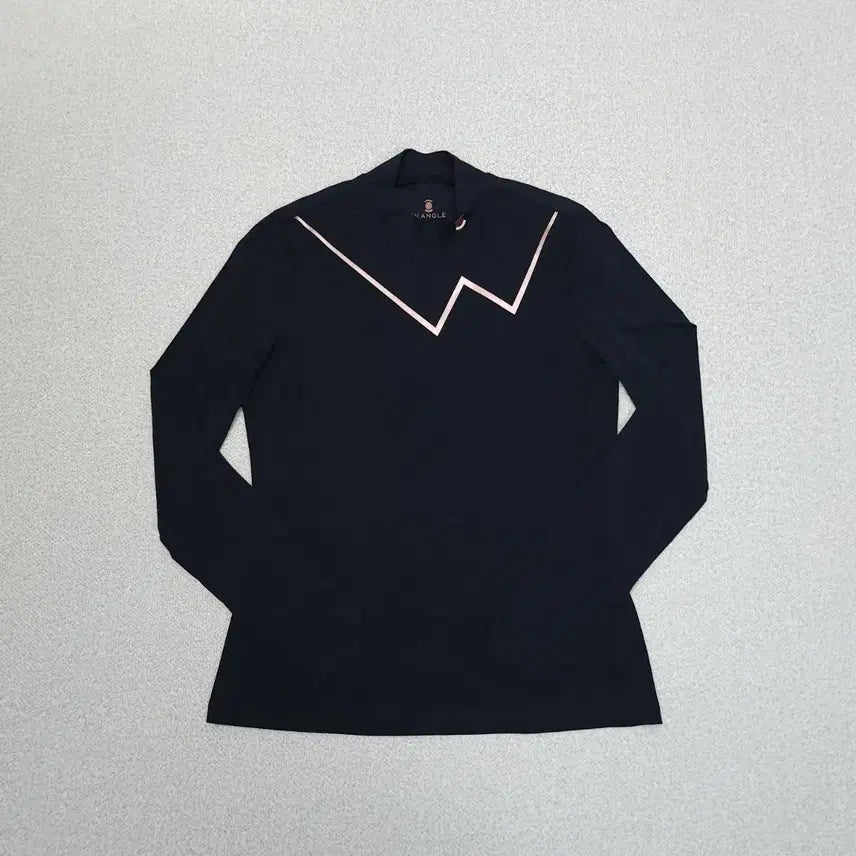 [BUNJANG] Wide Angle Women's Long Sleeve Golf T-Shirt Black W4792 / (95)와이드앵글 여성 긴팔 티셔츠 롱슬리브 블랙 골프웨어 W4792