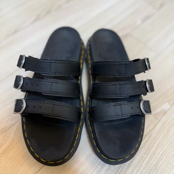 [BUNJANG] Dr. Martens Buckle Sandals UK 6 / 닥터마틴 버클 슬리퍼 uk6