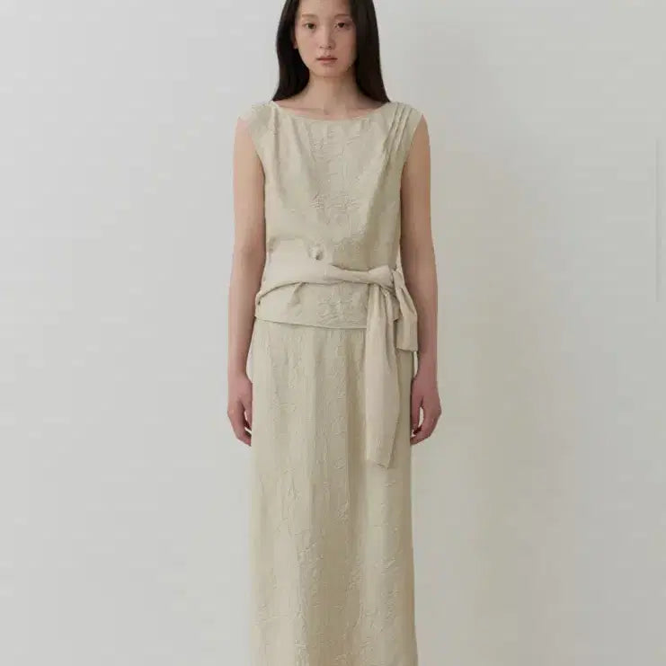 [BUNJANG] ToWov Mills Setup Beige Top Size 2 Bottom Size 3 / 토와브 밀스 셋업 베이지
