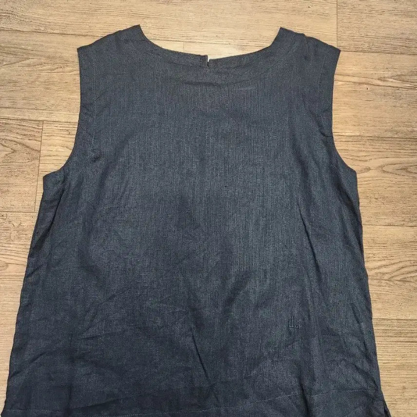 [BUNJANG] Z by Manasi Sleeveless T-Shirt / 지바이마나시
