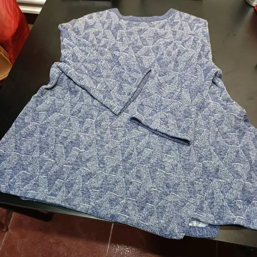 [BUNJANG] Blue Pattern Knit Sweater Size 100 / 블루 패턴 니트100사이즈    68009