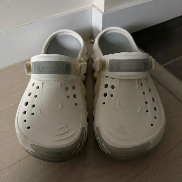 [BUNJANG] Crocs Icy Lo 270 / 크록스 아이시 로 270