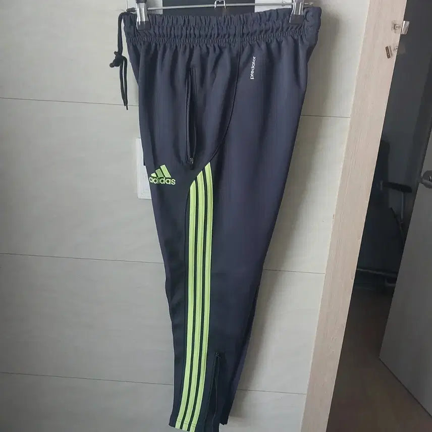 [BUNJANG] Adidas Predator Spring/Fall Pants XS Fluorescent New / 아디다스 프레데터 춘추용 팬츠 XS 형광 새상품
