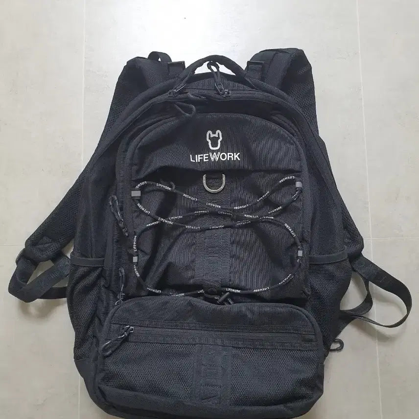 [BUNJANG] LW Black Backpack (Unisex) / 라이프워크 블랙 백팩 (공용)
