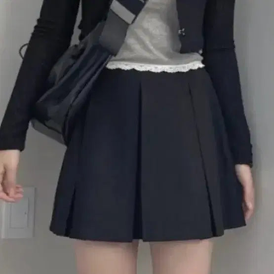 [BUNJANG] Kirikiri Modern Mood Pleated Skirt (Back Banding, Zipper) / 키리키리 모던 mood 플리츠 스커트 뒷밴딩 지퍼 치마 미니 미디