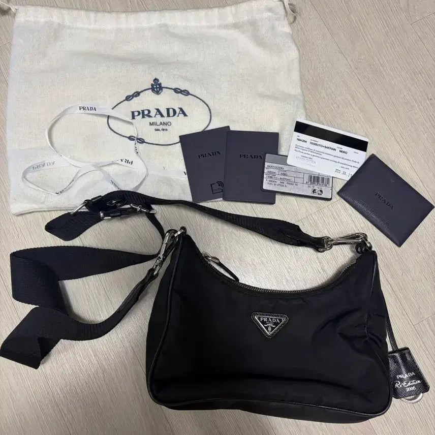 [BUNJANG] Prada Hobo Bag / 프라다 호보백 판매합니다