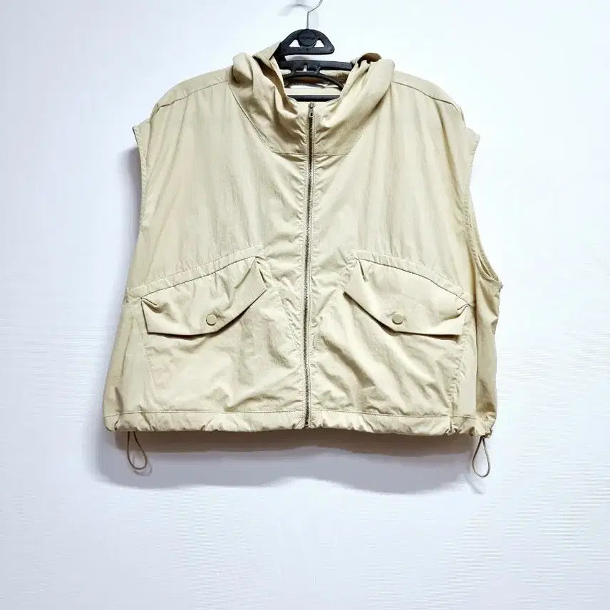 [BUNJANG] Balenciaga Beige Hooded Vest / 발렌시아 베이지색 후드 조끼