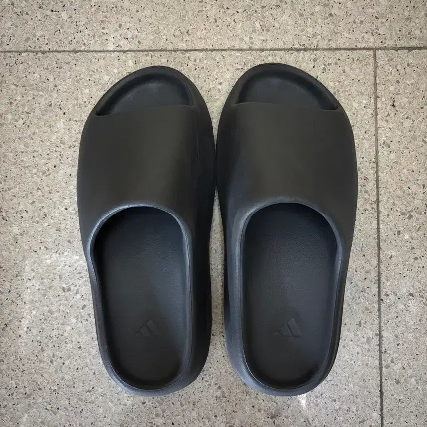[BUNJANG] Adidas Yeezy Slide Onyx / 아디다스 이지슬라이드 오닉스 275