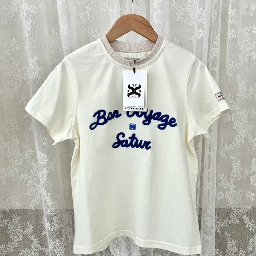 [BUNJANG] S'eetter Woman Logo Embroidered Voyage T-shirt Ivory / S) 새상품 세터 우먼 로고 자수 보야지 반팔 티셔츠 아이보리