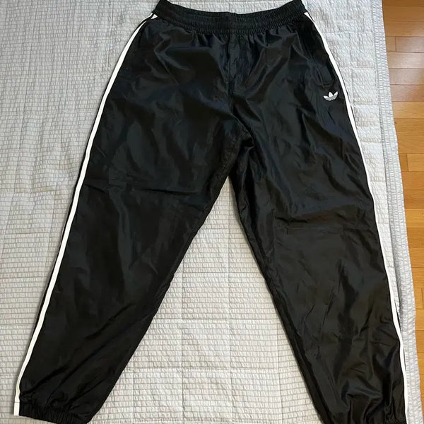 [BUNJANG] Adidas Training Windbreaker Pants L / 아디다스 adidas 트레이닝 팬츠, 바람막이 팬츠 L