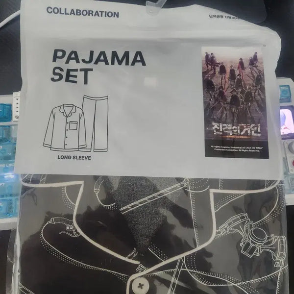 [BUNJANG] Attack on Titan Collaboration Pajama Set / 진격의 거인 콜라보 잠옷 세트