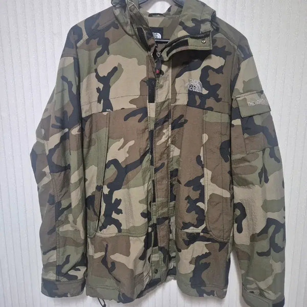 [BUNJANG] The North Face Military Camo Windbreaker Jacket / 노스페이스 밀리터리 카모 바람막이