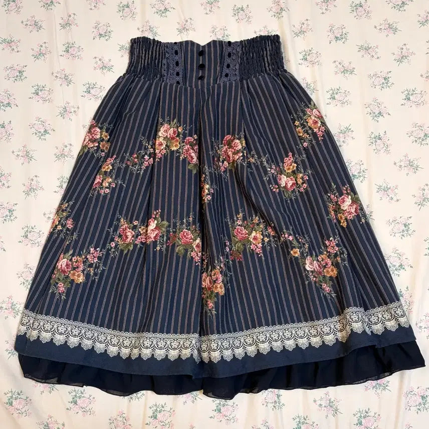 [BUNJANG] Axe's Farm Vintage Japanese Floral Stripe Lace Midi Skirt / 일본 빈티지 엑시즈팜 플라워 플로럴 스트라이프 장미 레이스 미디 스커트 오리엔탈 히메갸루 페어리 네이비