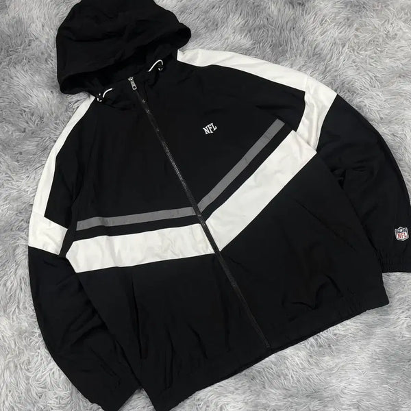 [BUNJANG] NFL Team Apparel Original Old School Embroidered Logo Black Boxy Fit Windbreaker / NFL 팀 어패럴 오리지날 올드스쿨 자수로고 블랙 박시핏 바람막이 5585