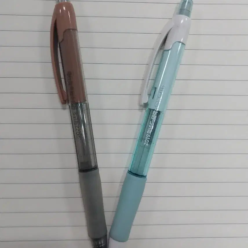 [BUNJANG] Set of 2 2019, 2022 School Exam Pencils / 2019,2022 수능샤프 싸게 일괄판매
