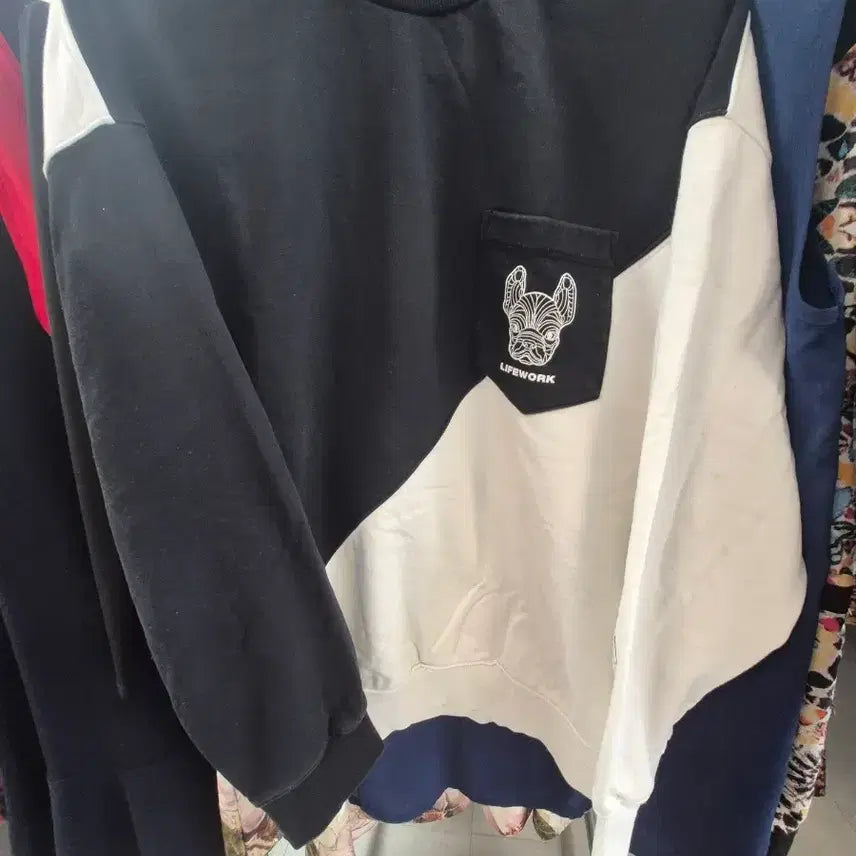 [BUNJANG] Life Work Colorblock Sweatshirt / **라이프워크(LIFEWORK)**의 배색 맨투맨(스웻셔츠)