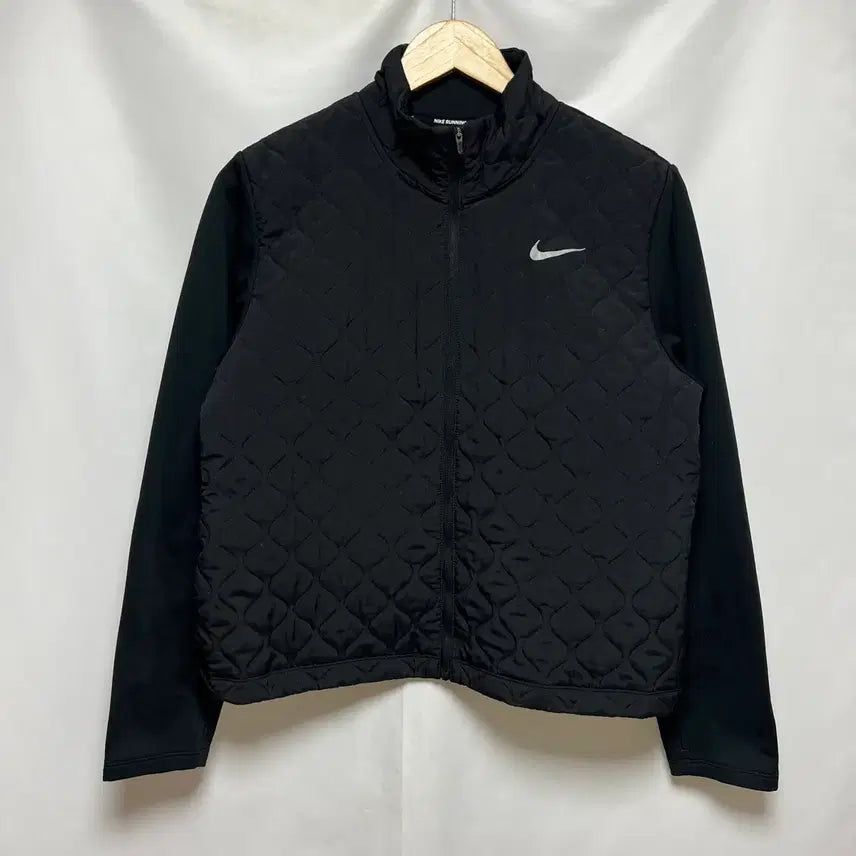 [BUNJANG] Nike AeroLayer Running Jacket Black Women's L / [정품/우먼스L] 나이키 에어로레이어 런닝 블랙 여성용 자켓