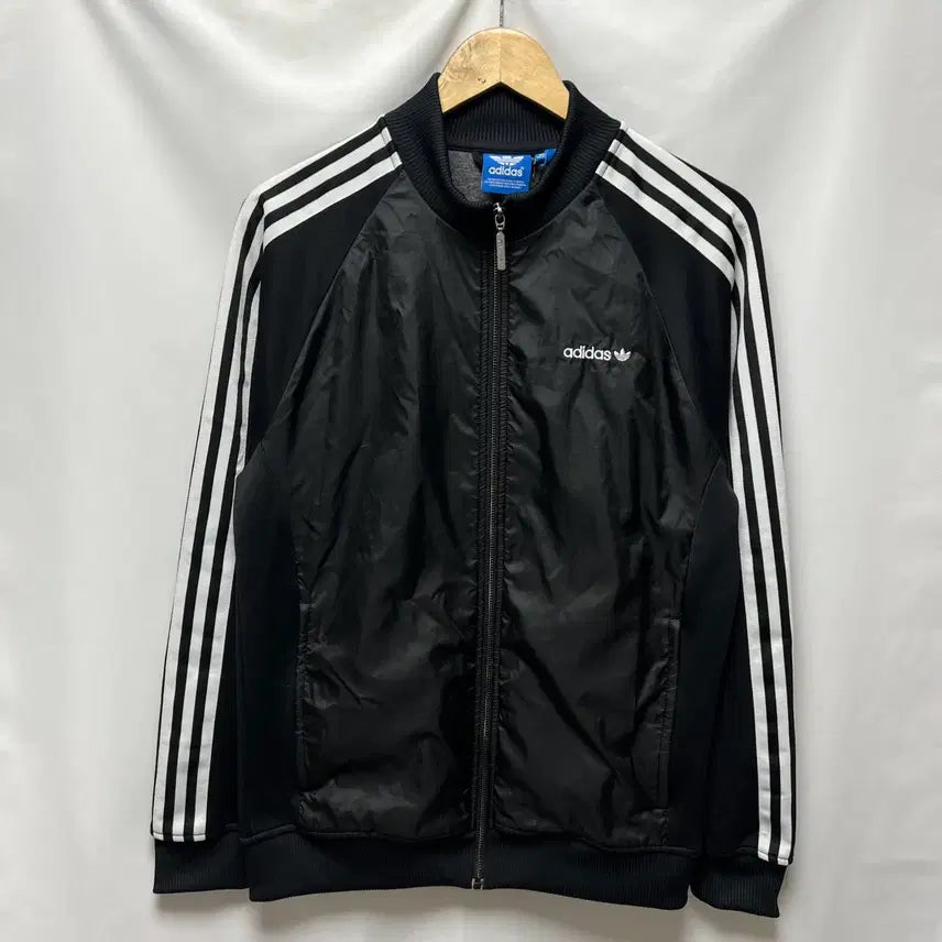 [BUNJANG] Adidas Beckenbauer Black Three-Stripes Track Top Jersey Size 100 / [정품/100] 아디다스 베켄바우어 블랙 삼선 트랙탑 져지
