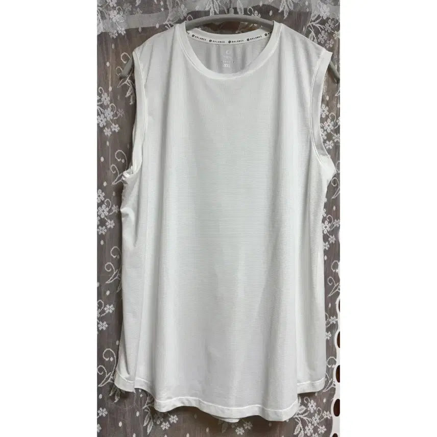 [BUNJANG] TOPTEN Balance White Sleeveless Top XXL / 탑텐 밸런스 화이트 민소매 나시 XXL