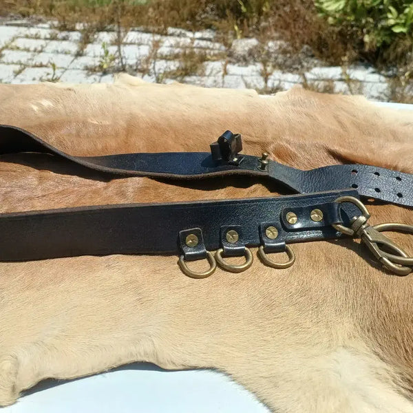 [BUNJANG] Black Leather Belt with O-ring Buckle, Swivel Snap Hook, and 3 D-ring Loops (34-inch) / O링 버클 + 스위벨 스냅훅 + 3루프 브래스 하드웨어 블랙 레더 벨트(34인치)