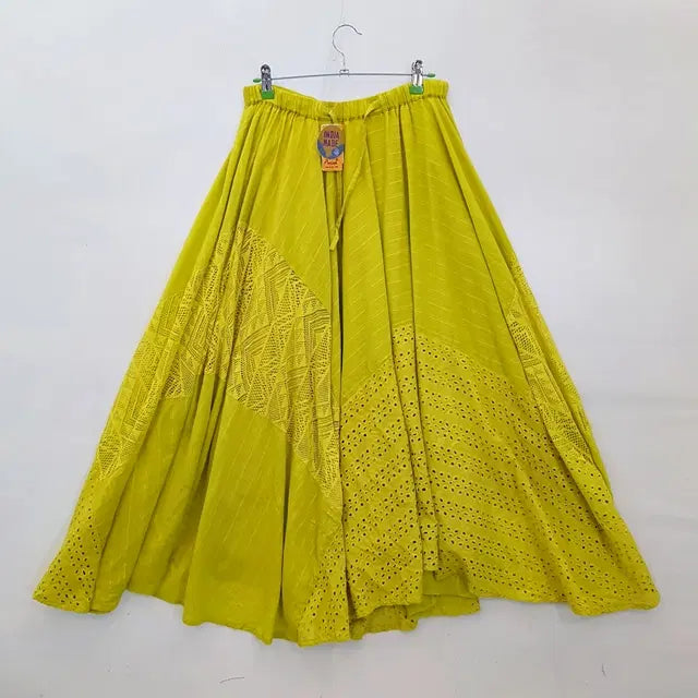 [BUNJANG] Amina Punch Embroidery Banding Skirt / [새상품] Amina 펀칭자수 밴딩 스커트