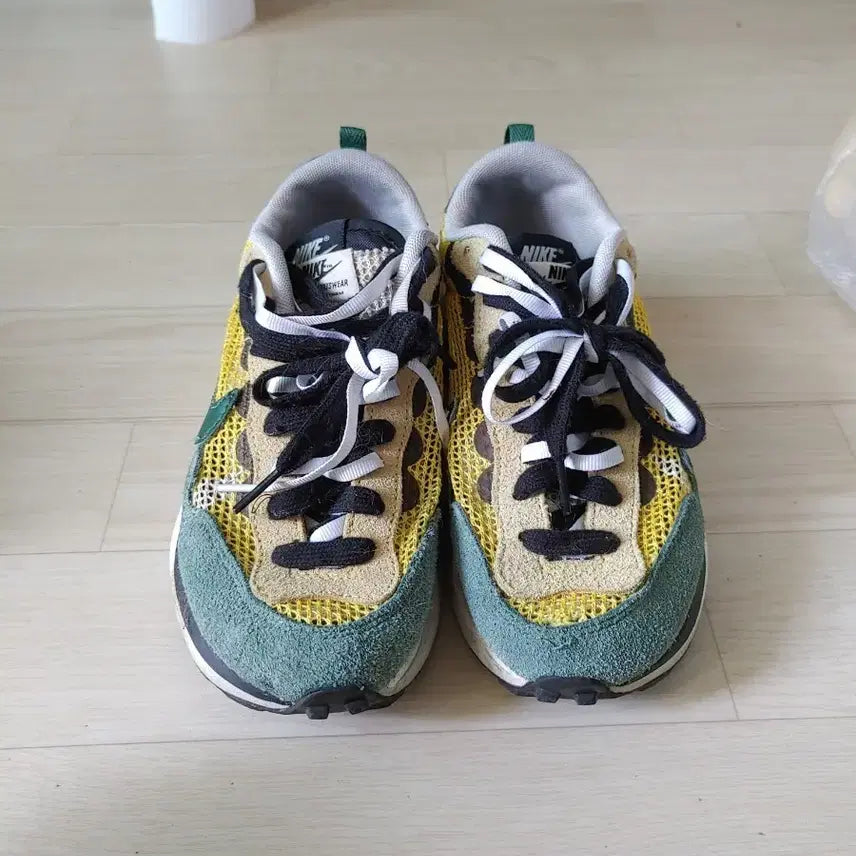 [BUNJANG] Nike x Sacai Vaporwaffle Tour Yellow (CV1363-700) / [정품/230] 나이키 x 사카이 베이퍼와플 투어 옐로우 (CV1363-700)