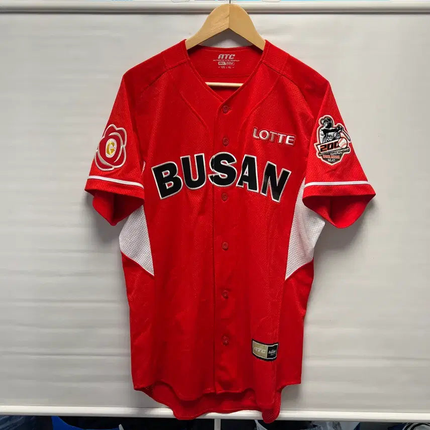 [BUNJANG] Lotte Giants Dongbaek Authentic Lee Dae-ho Baseball Jersey (Kang Min-ho 200 Home Run Patch) - Size 105 / [정품/105] 롯데자이언츠 동백 어센틱 이대호 유니폼 (강민호 패치)
