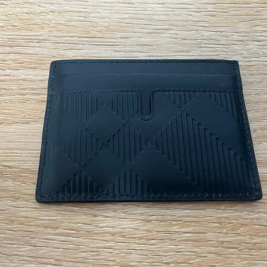 [BUNJANG] Burberry Embossed Check Card Holder / 버버리 엠보싱 체크 카드지갑