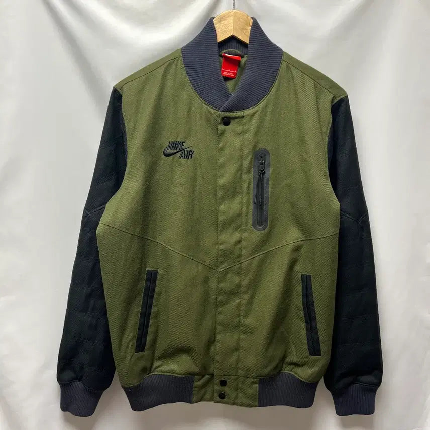 [BUNJANG] Nike Air Swoosh Bomber Varsity Jacket Khaki / [정품/L] 나이키 에어 스우시 카키 봄버 바시티자켓